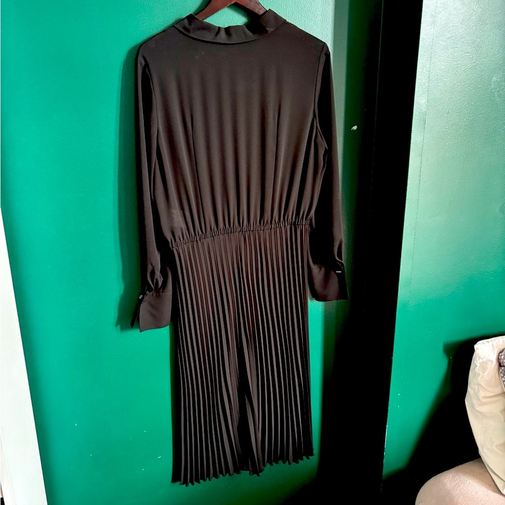 Elegant Black Luisa Cerano Pleated Dress